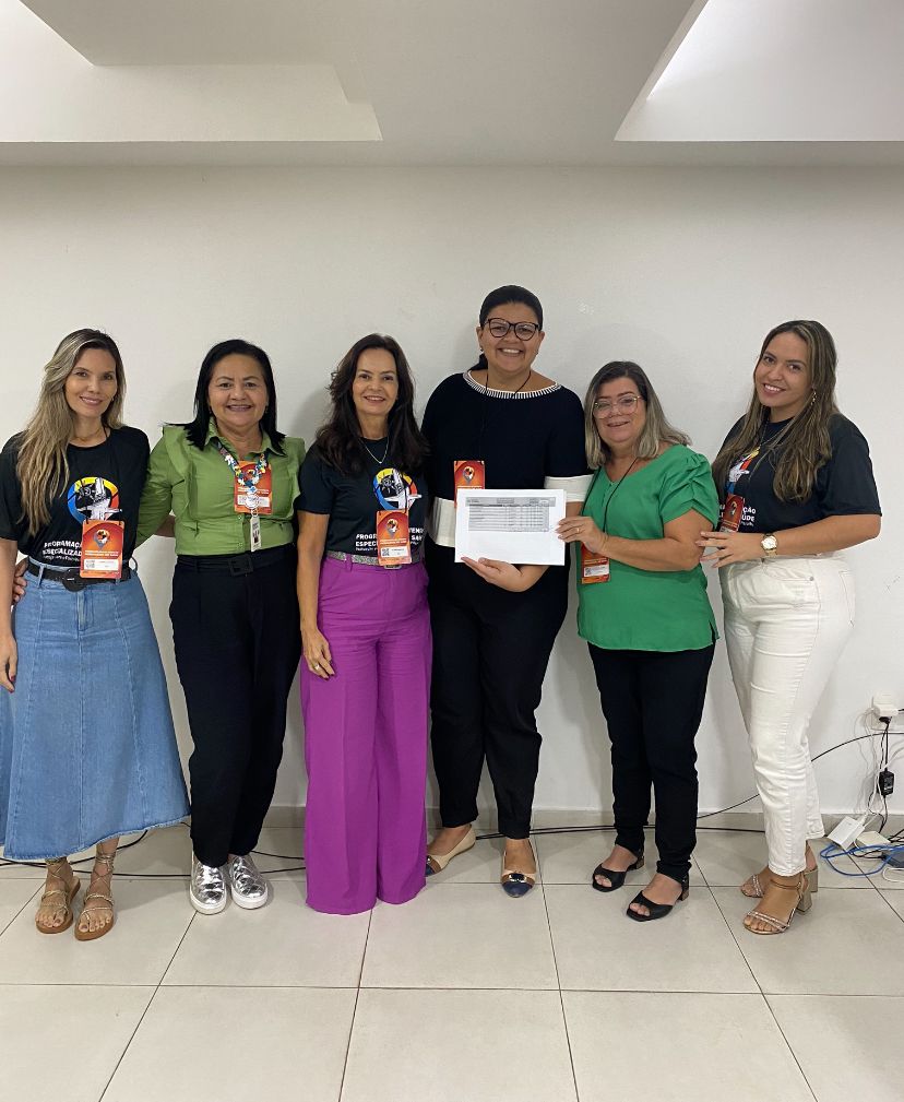 Geórgia Medeiros com representantes da Secretaria de Saúde do Estado e COSEMS